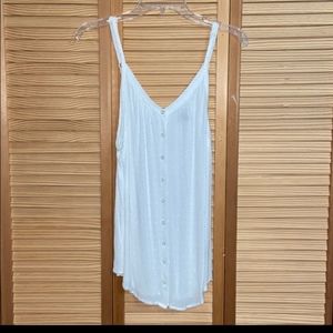 Torrid white button tank adjustable straps size 0